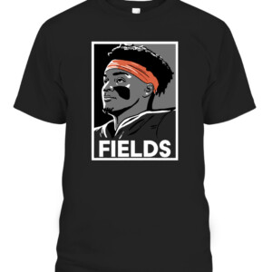 FIELDS SHIRT Justin Fields, Chicago Bears CAPT black front.jpg